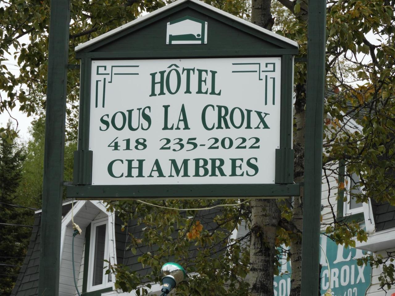 Hotel Sous La Croix 152725 Тадуссак Екстер'єр фото